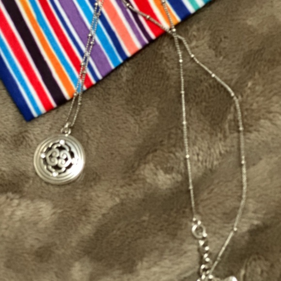 Brighten necklace - Picture 4 of 4